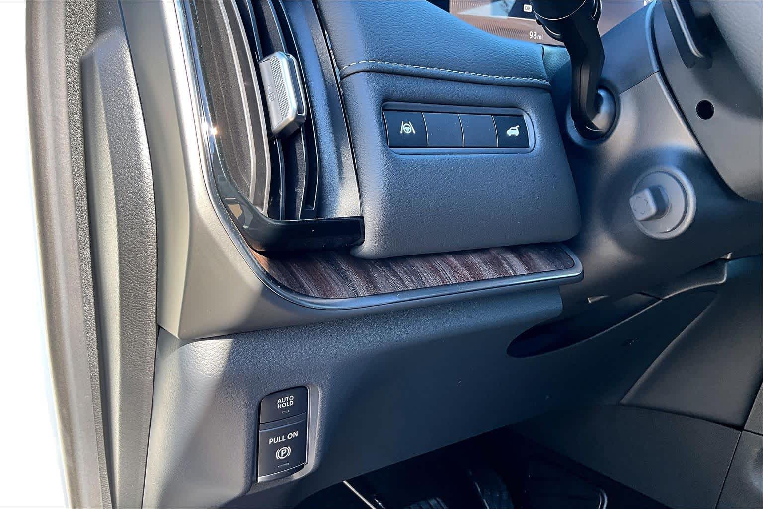 2026 Nissan Armada photo 15 of 21