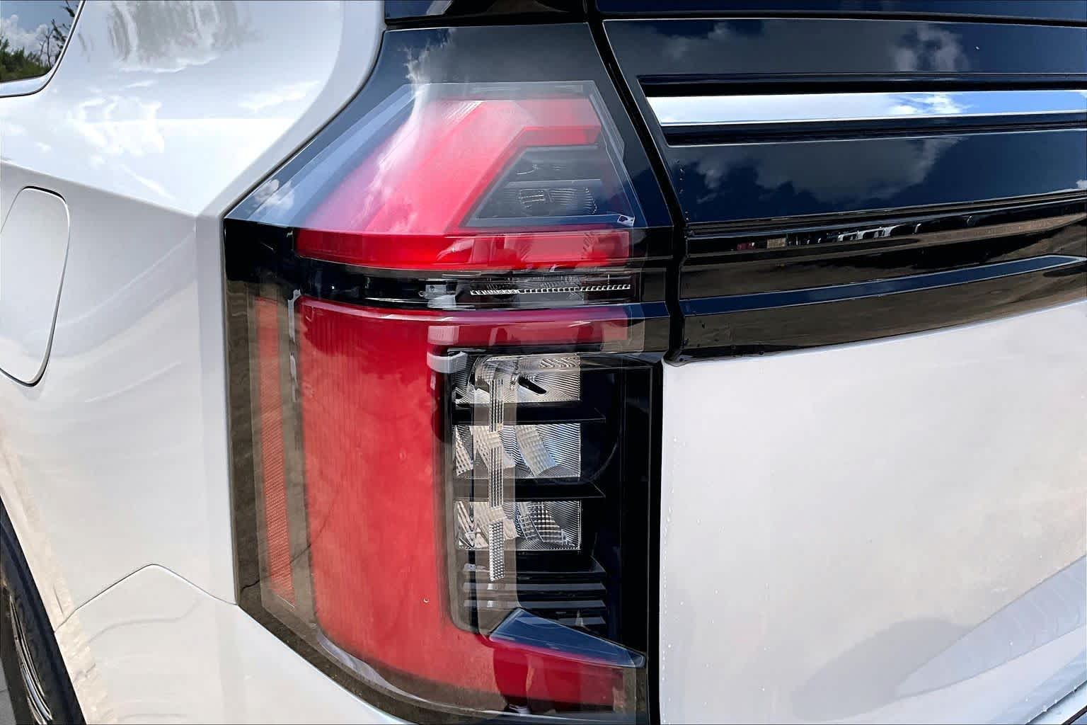 2026 Nissan Armada Platinum Aspen White Tricoat at Sterling McCall Nissan