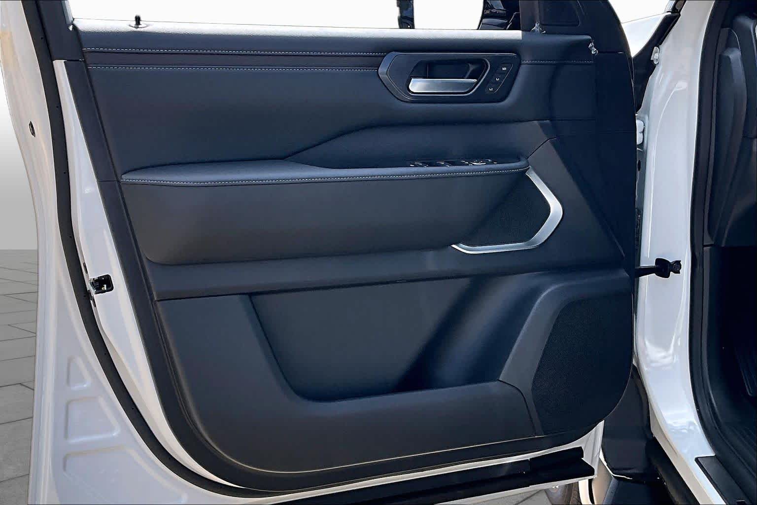 2026 Nissan Armada Platinum Aspen White Tricoat at Sterling McCall Nissan