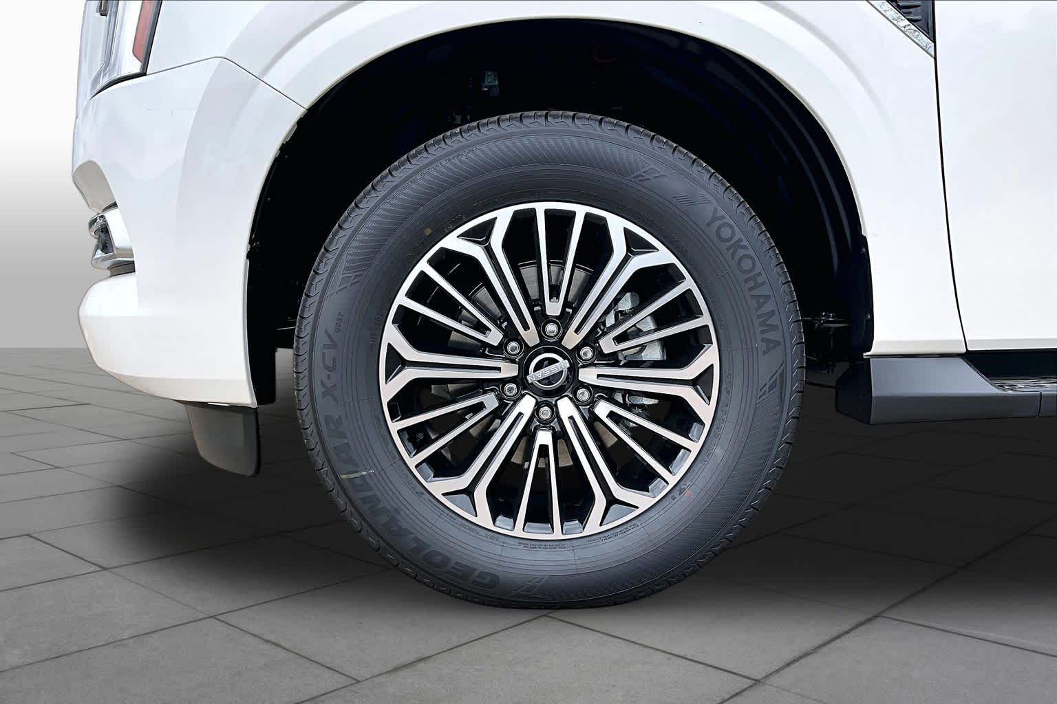 2027 Nissan Armada photo 9 of 21
