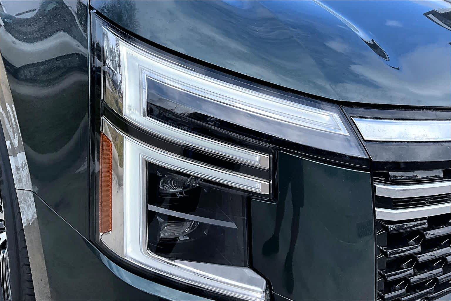 2026 Nissan Armada Platinum Alpine Metallic/Super Black at Sterling McCall Nissan
