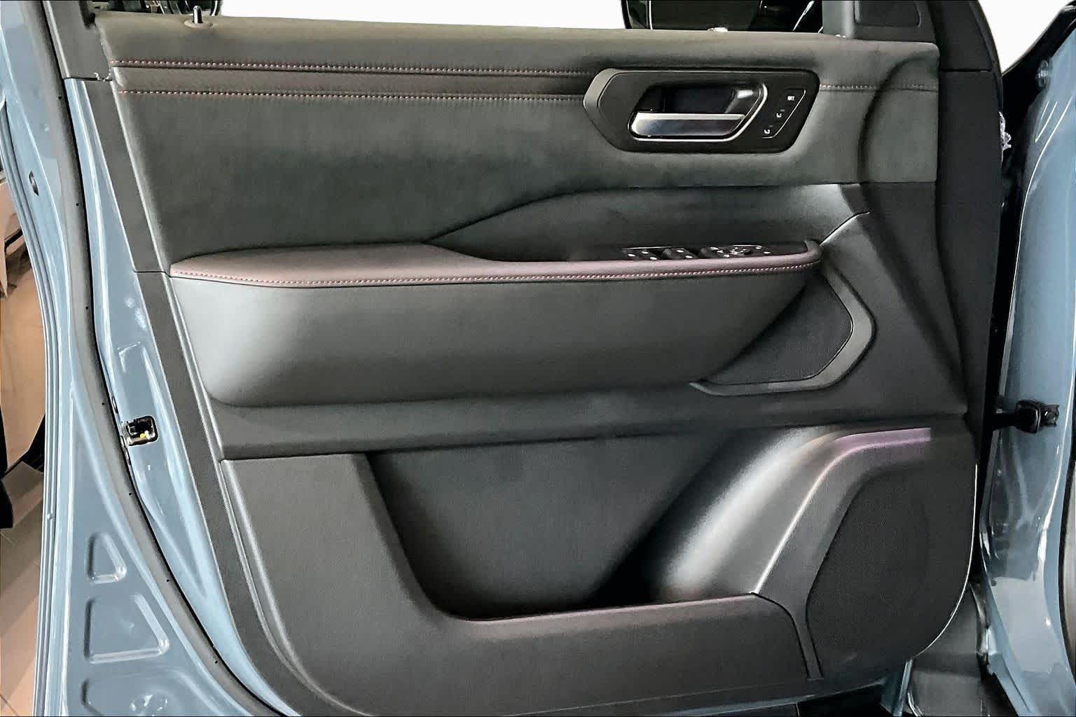 2026 Nissan Armada NISMO NISMO Stealth Gray/Super Black at Sterling McCall Nissan