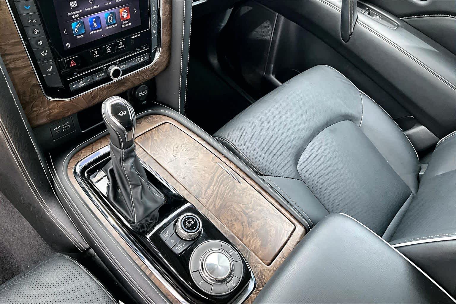 2021 INFINITI QX80 photo 17 of 35