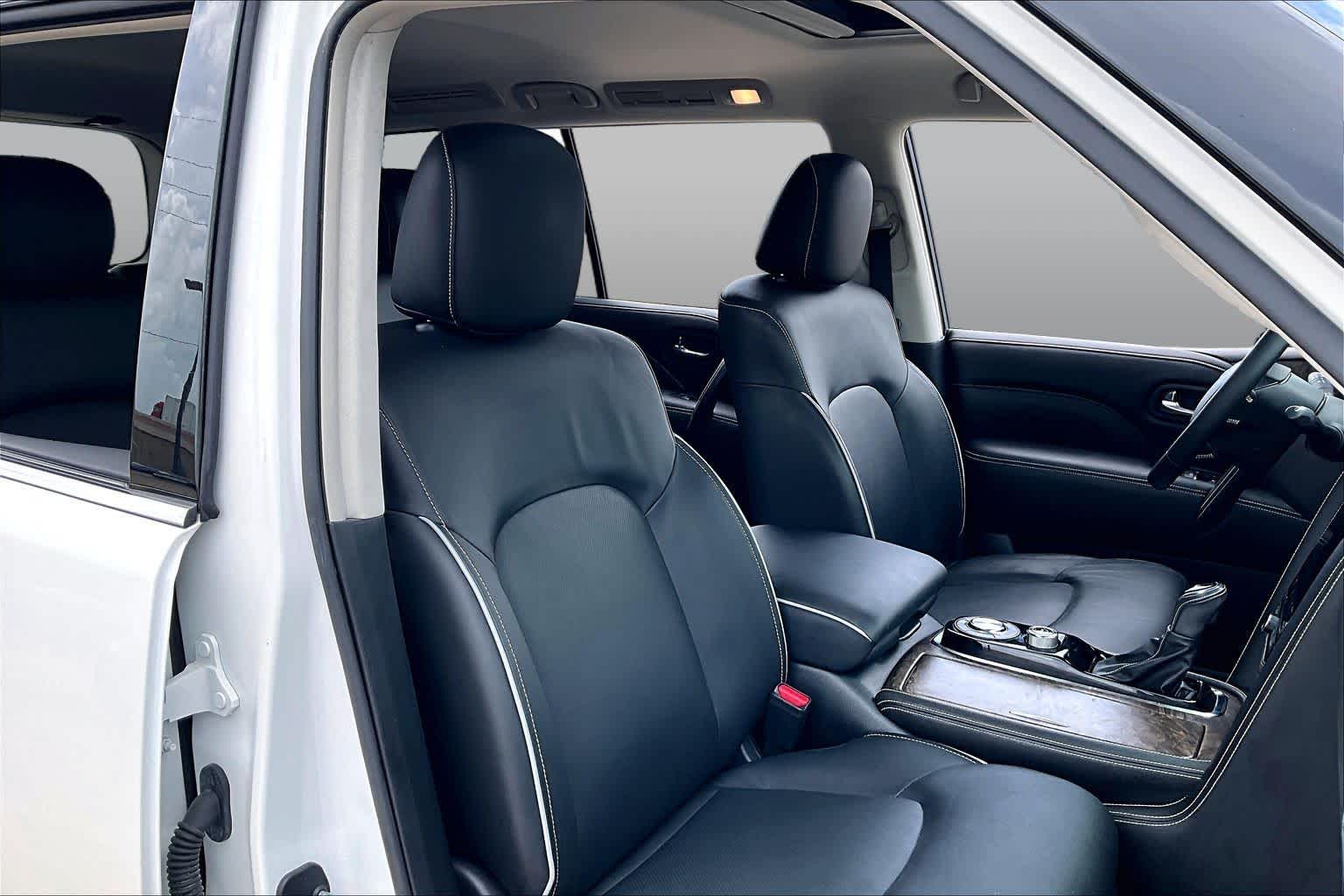 2021 INFINITI QX80 photo 9 of 35