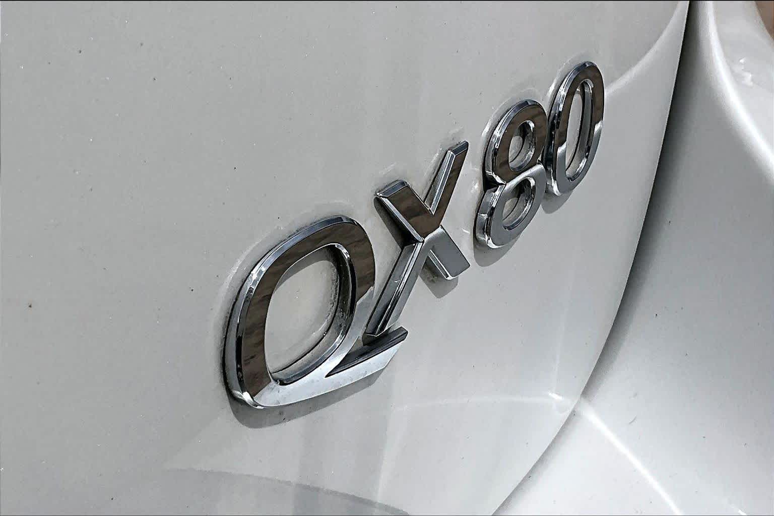 2021 INFINITI QX80 photo 10 of 35