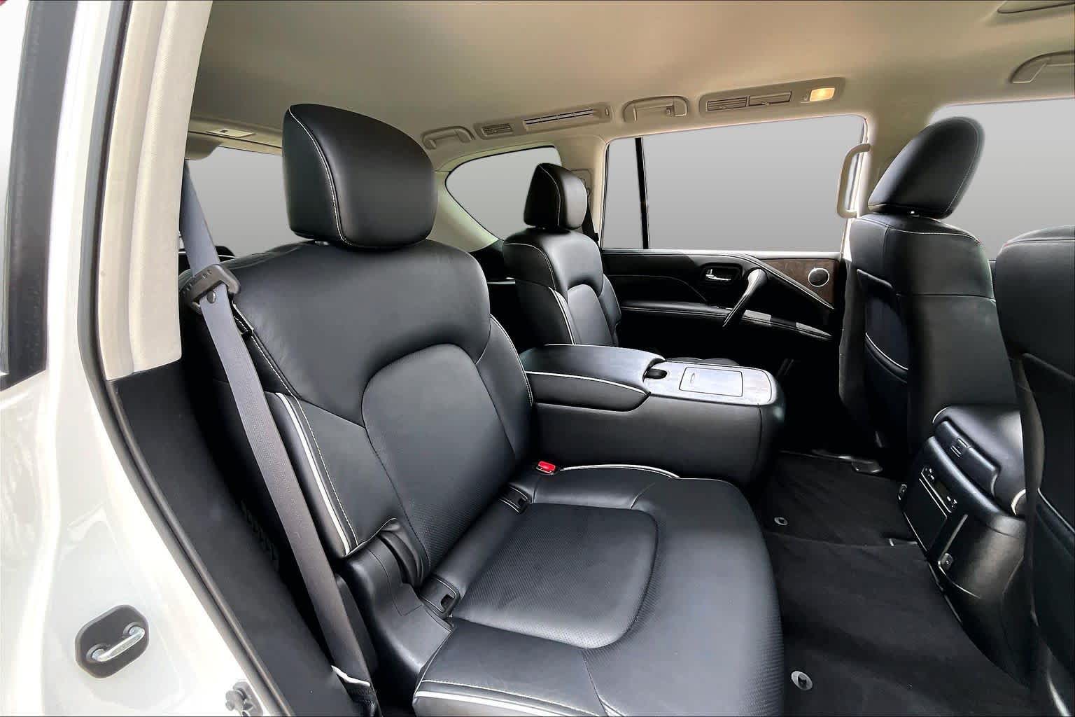 2021 INFINITI QX80 photo 21 of 35