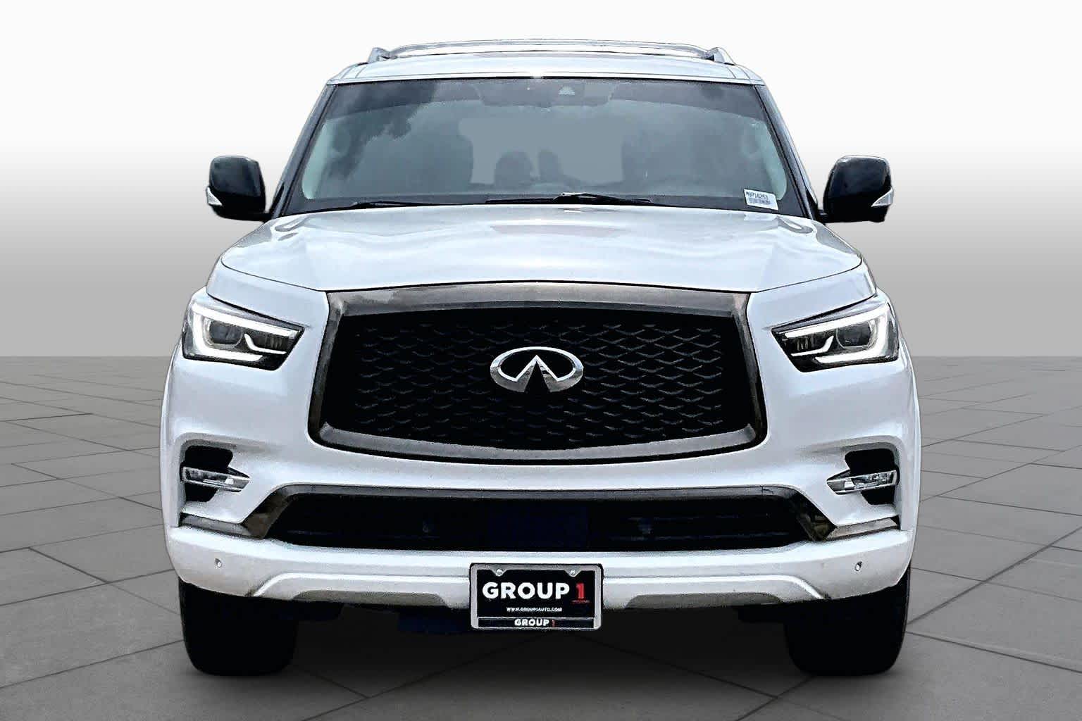 2021 INFINITI QX80 photo 4 of 35