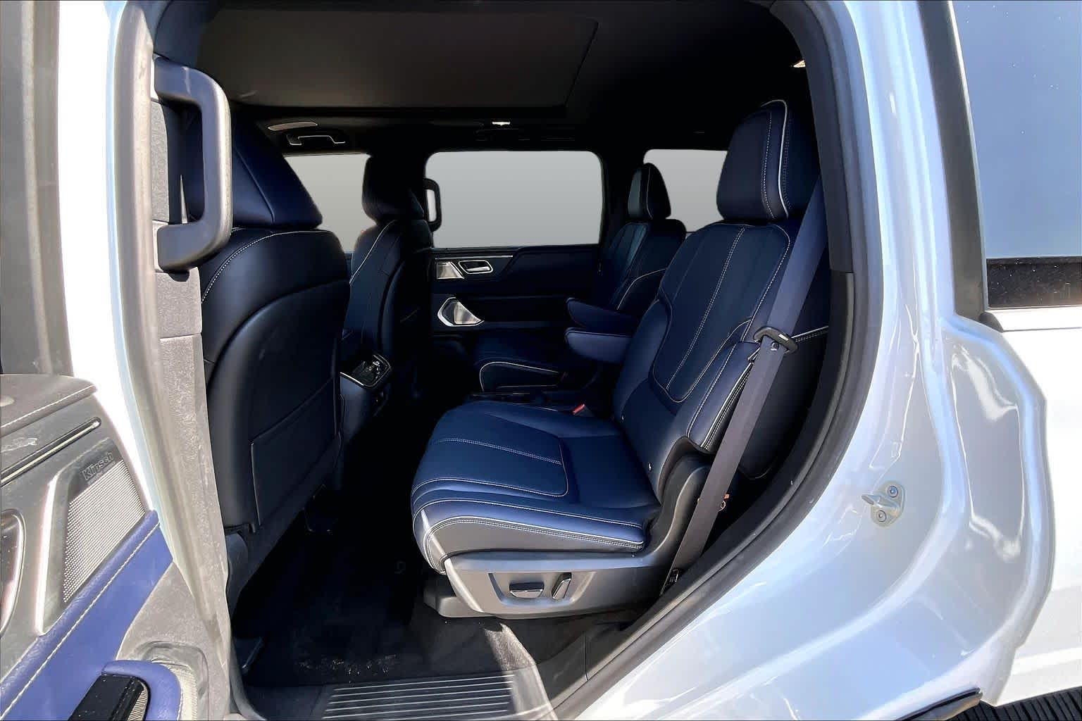 2026 INFINITI QX80 photo 20 of 34