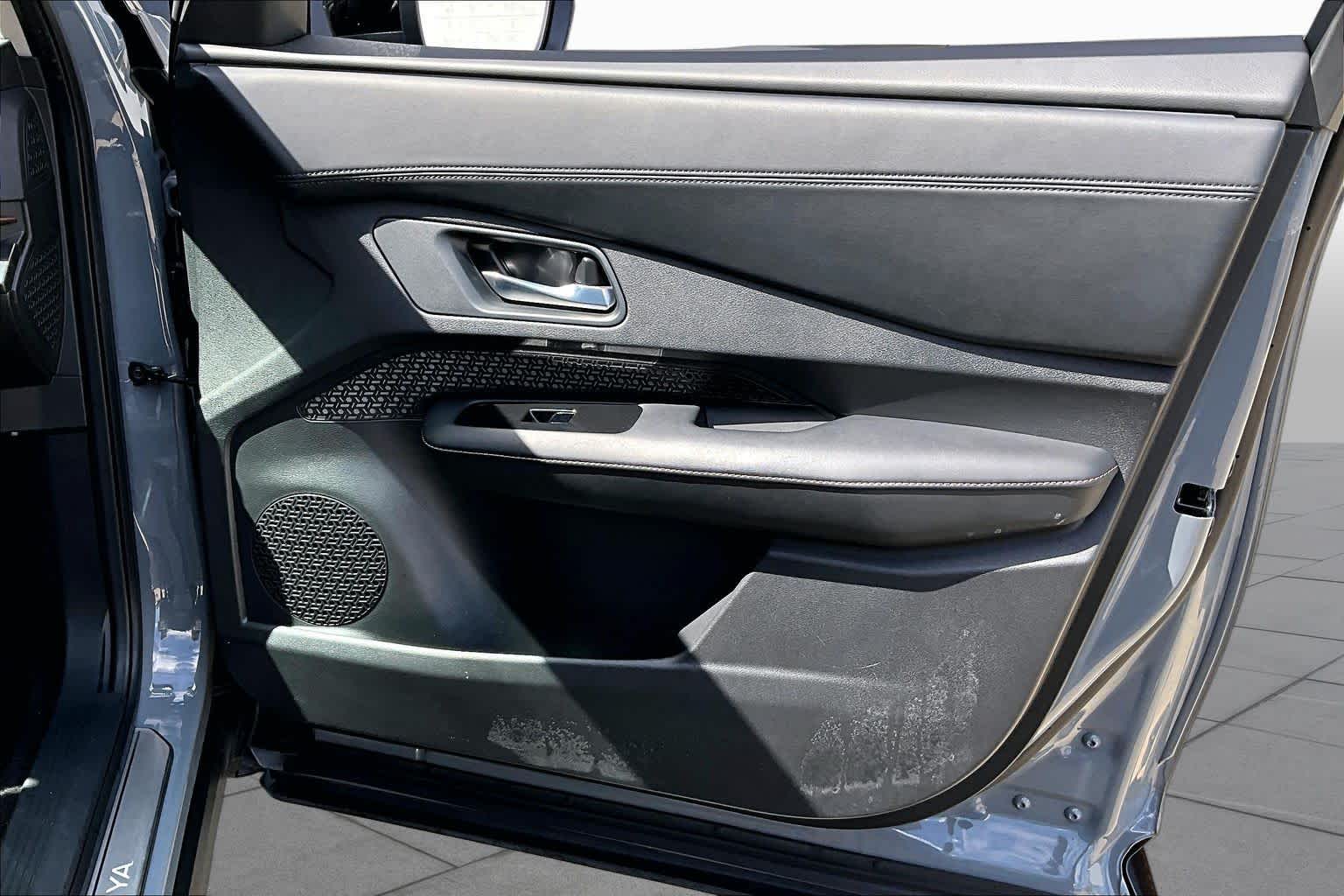 2025 Nissan ARIYA EVOLVE+ Boulder Gray Pearl at Auto Boutique Texas