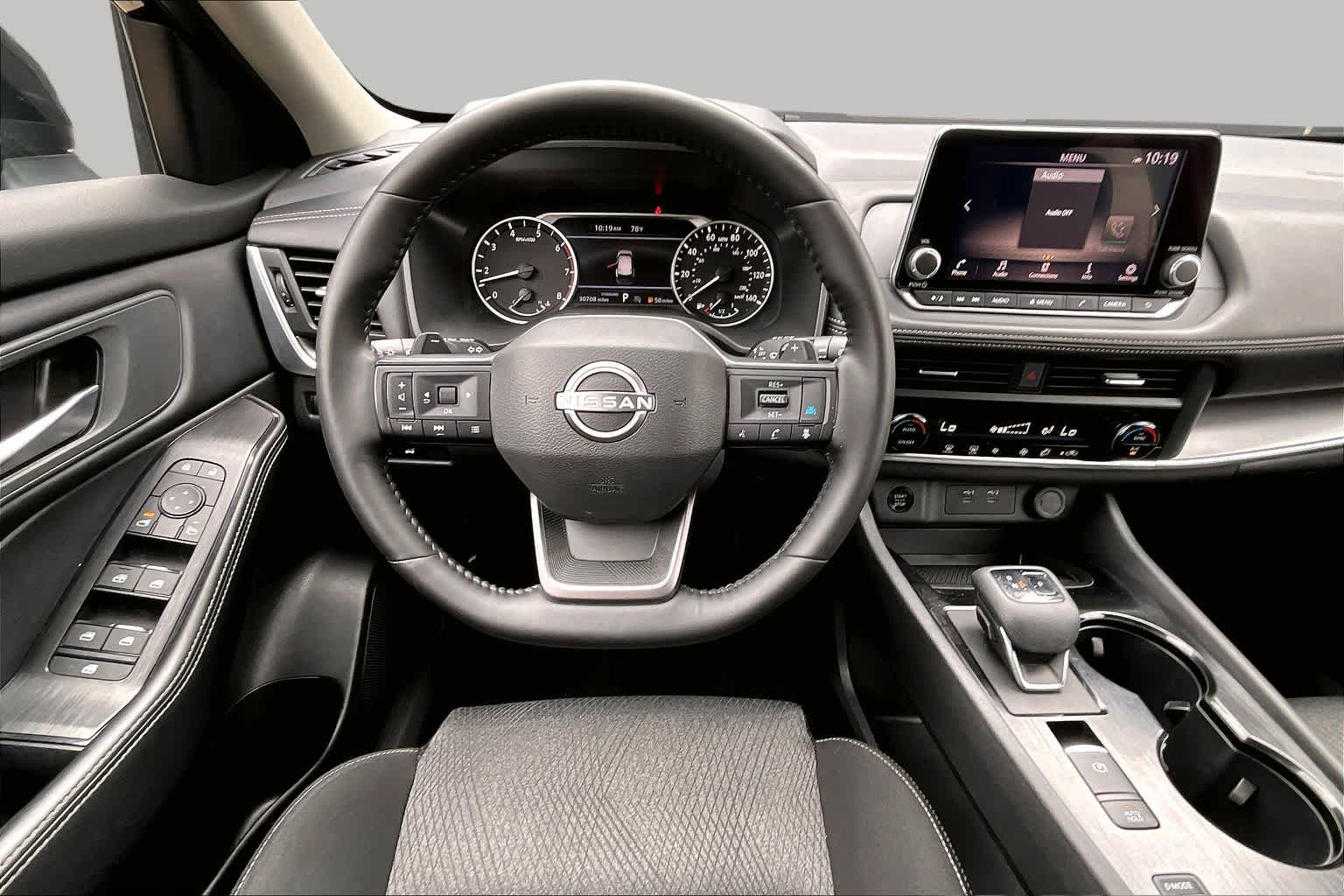 2025 Nissan Rogue SV - 5