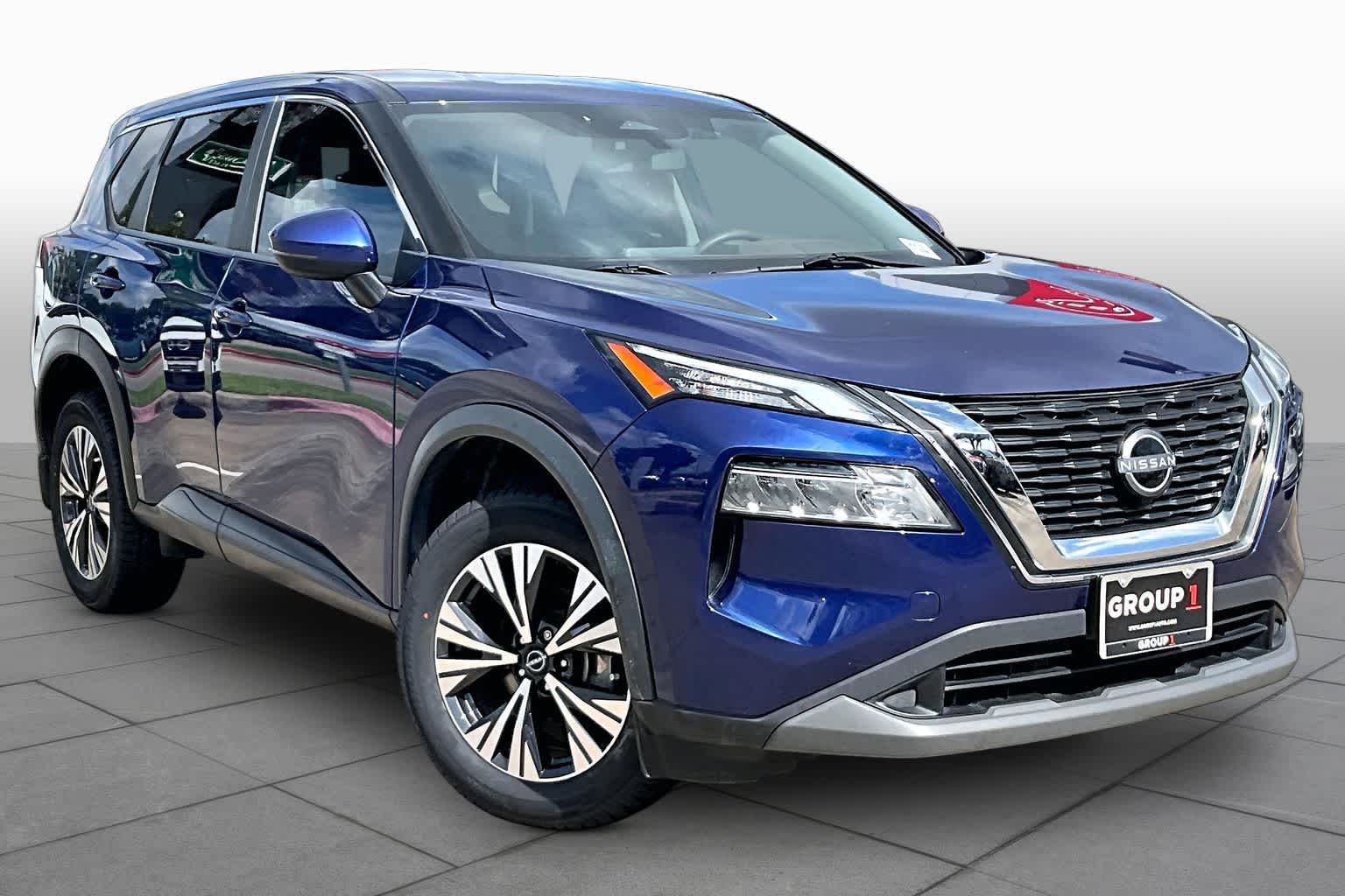 2023 Nissan Rogue SV - 2