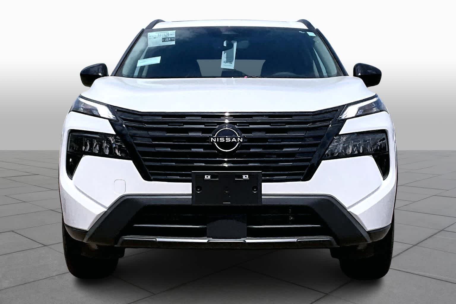 2026 Nissan Rogue Dark Armor Everest White Pearl Tricoat at Sterling McCall Nissan