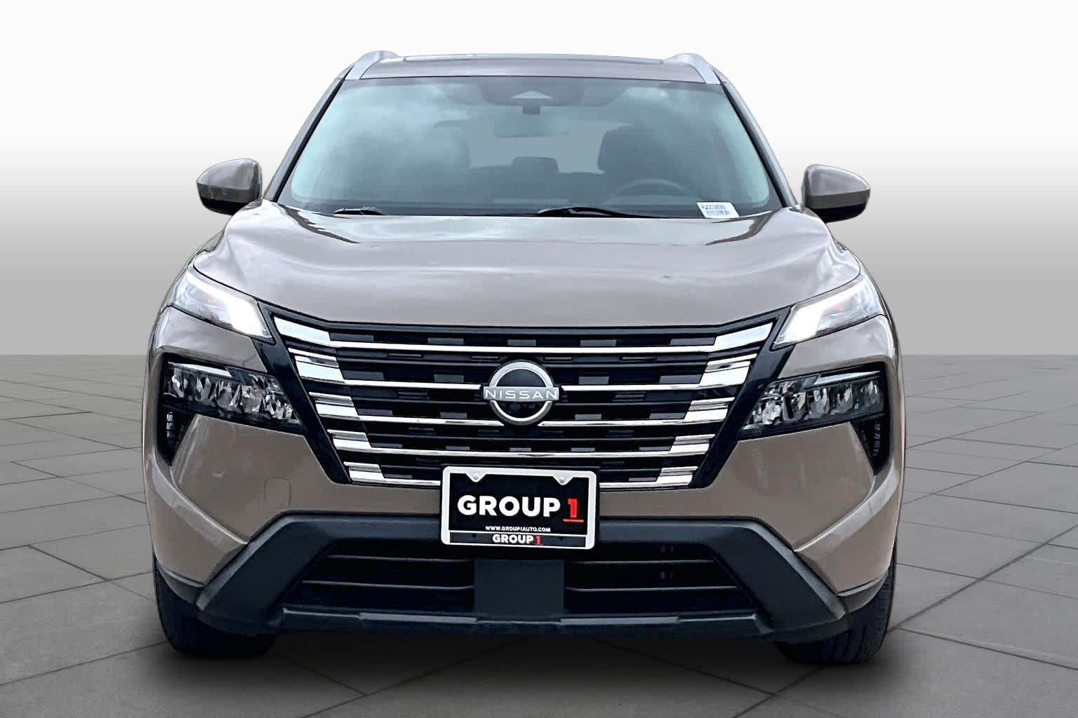 2024 Nissan Rogue SV - 3