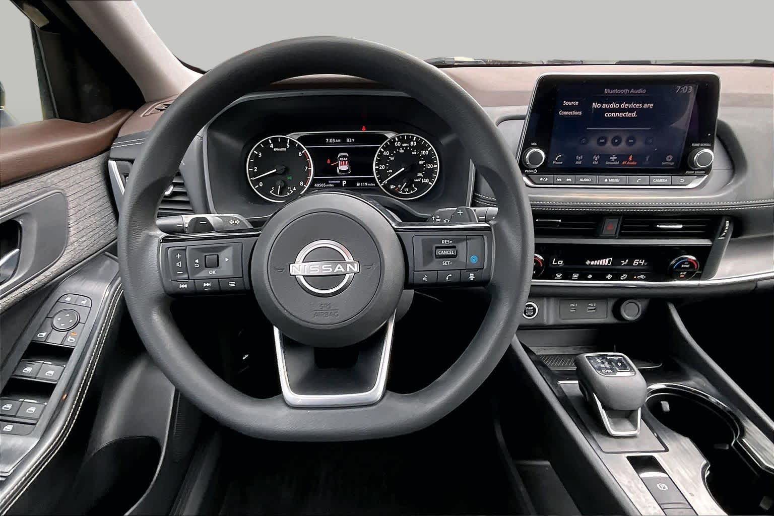 2023 Nissan Rogue SV - 5