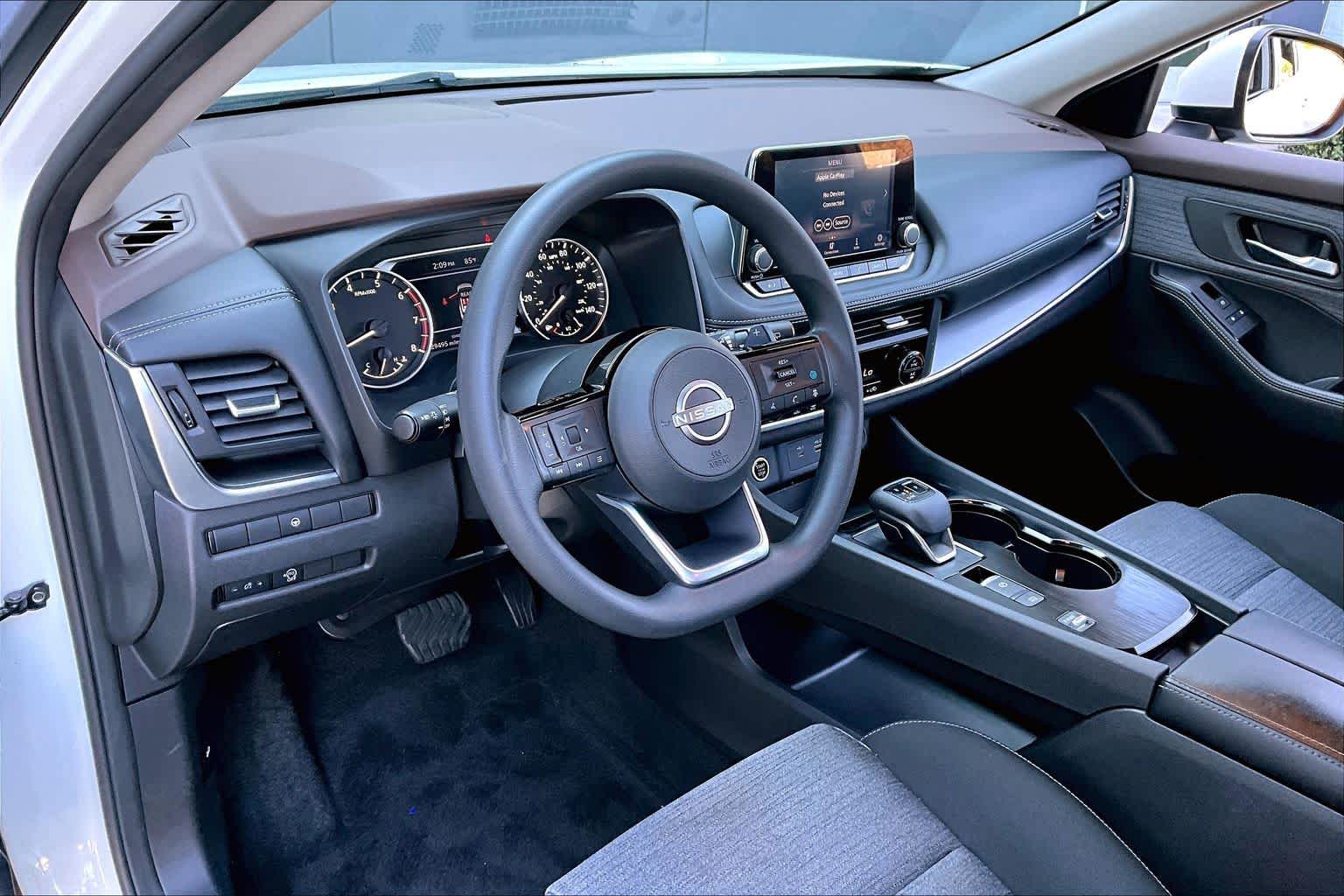 2023 Nissan Rogue SV Pearl White Tricoat at Sterling McCall Nissan