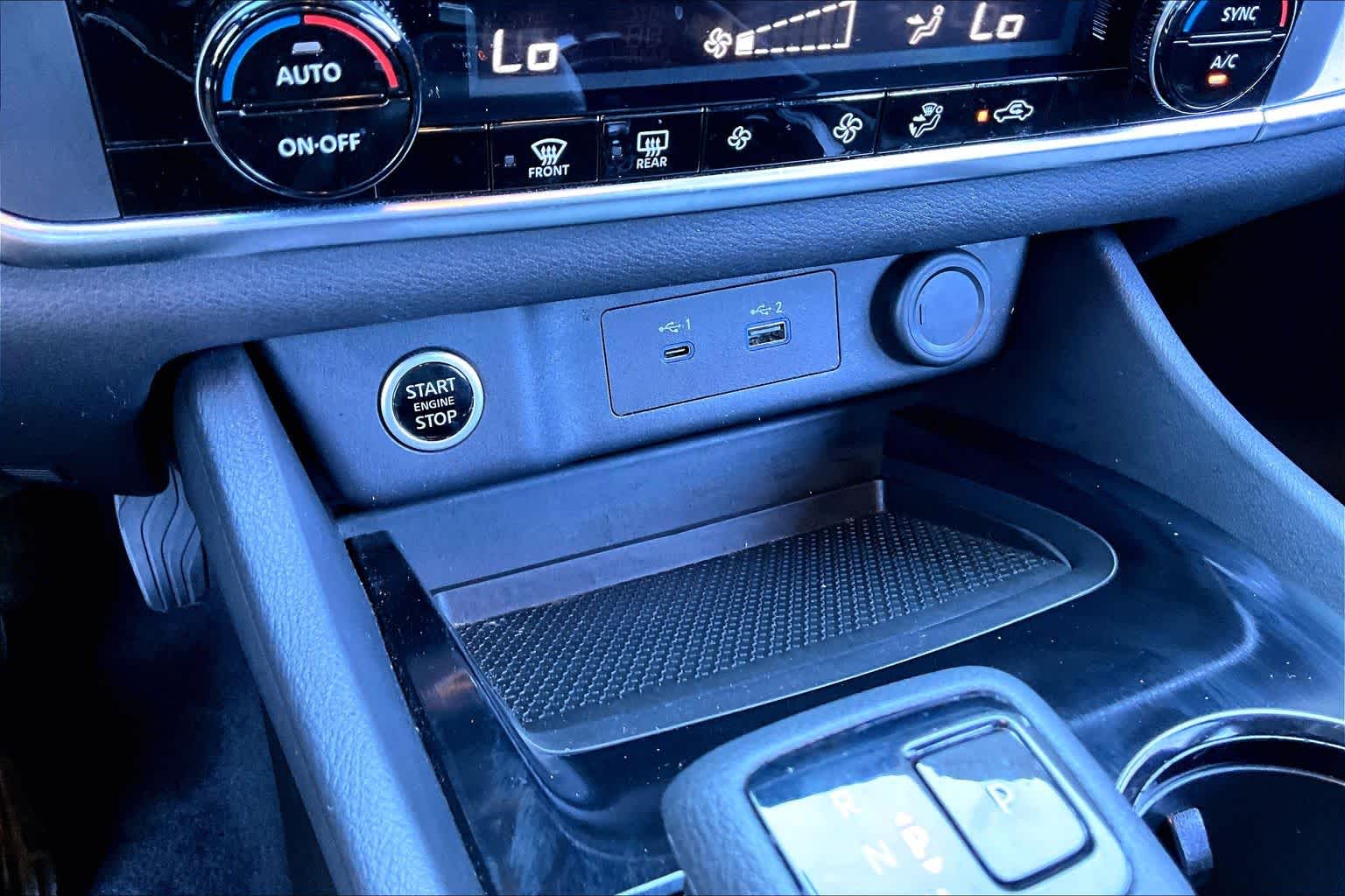 2023 Nissan Rogue SV Pearl White Tricoat at Sterling McCall Nissan