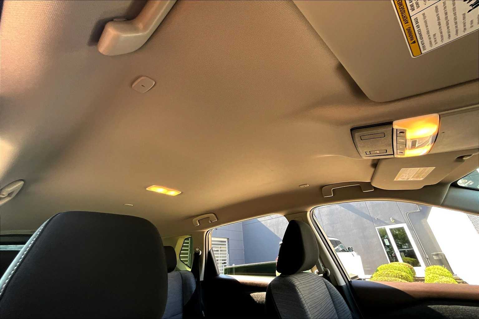 2023 Nissan Rogue SV - 11