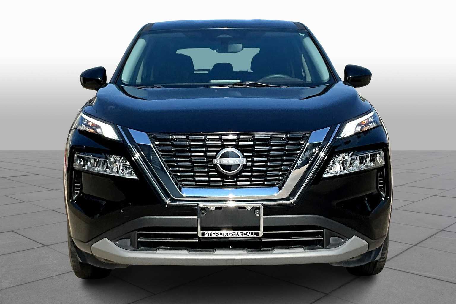 2023 Nissan Rogue SV - 2