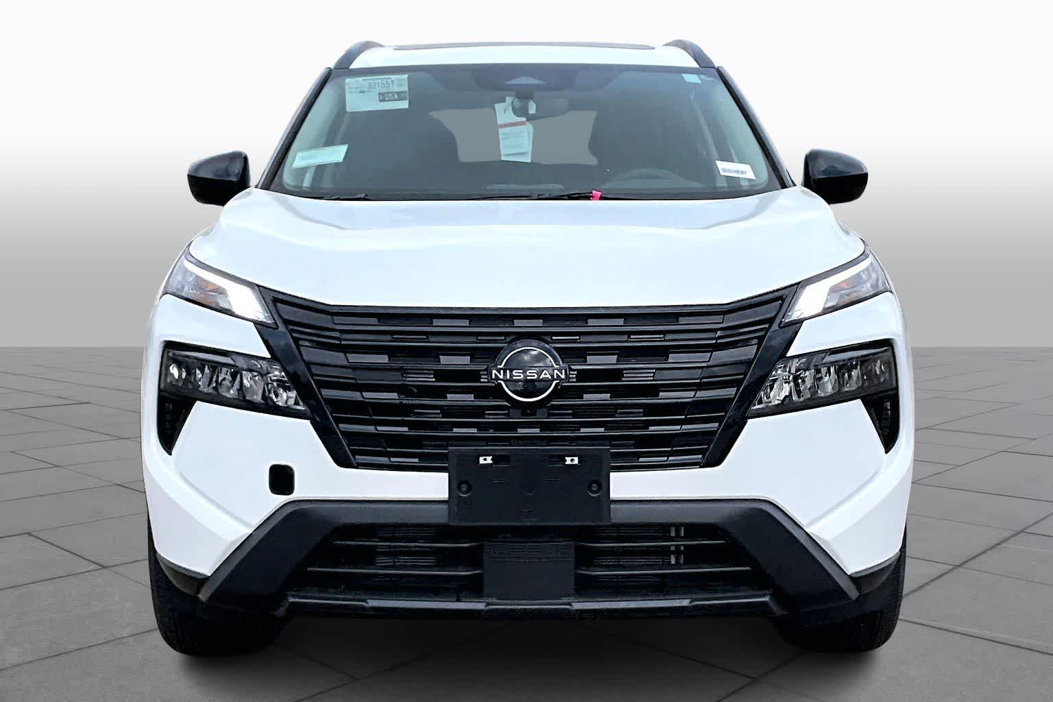 2026 Nissan Rogue Dark Armor Everest White Pearl Tricoat at Sterling McCall Nissan