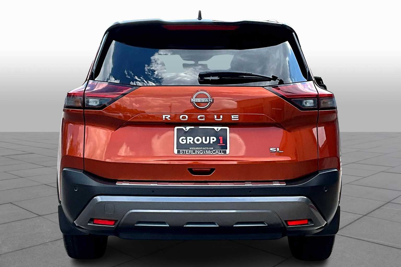 2023 Nissan Rogue SL - 3