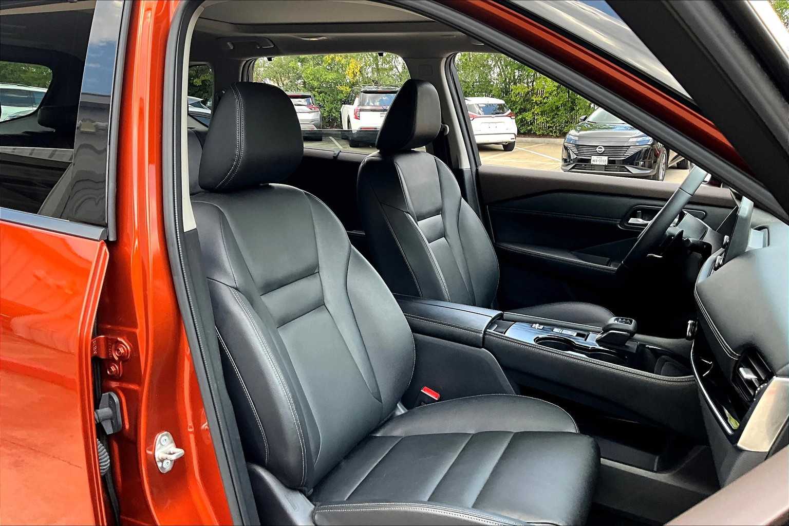 2023 Nissan Rogue SL - 7