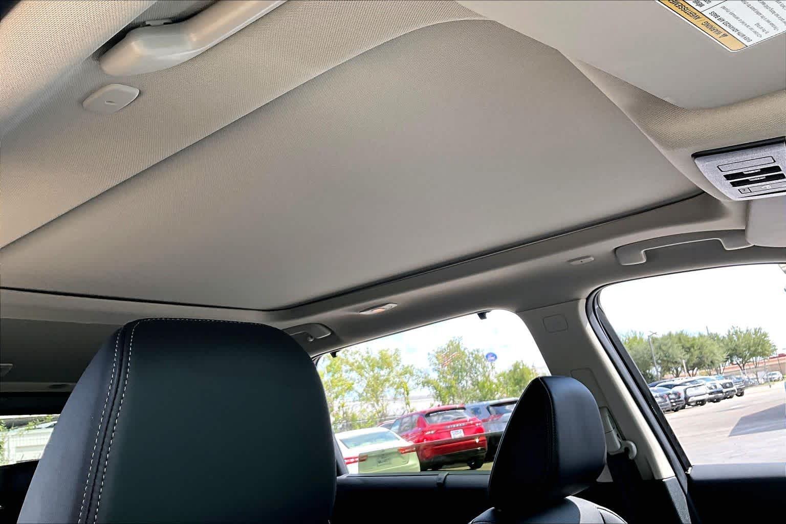2025 Nissan Rogue photo 14 of 35
