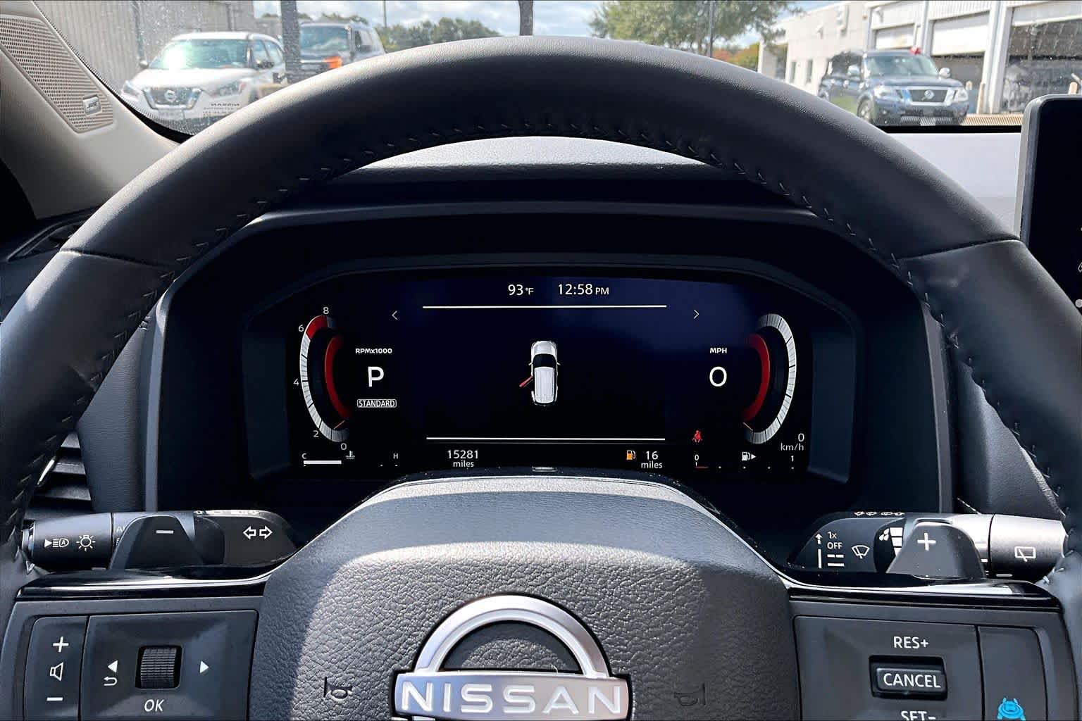 2025 Nissan Rogue photo 26 of 35