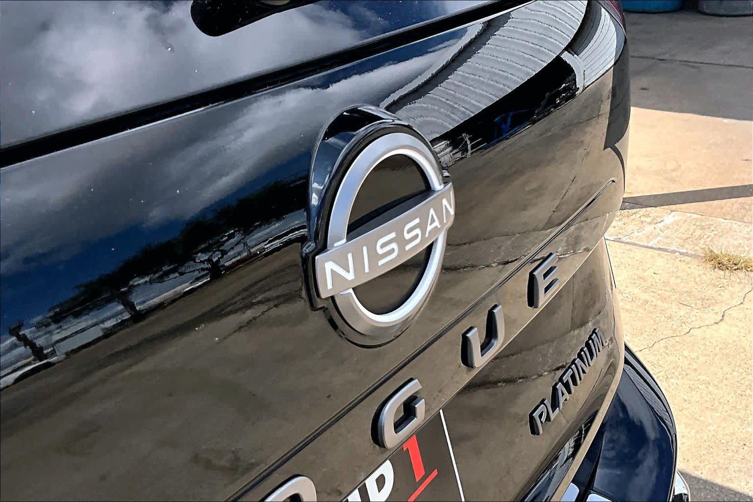 2025 Nissan Rogue photo 31 of 35