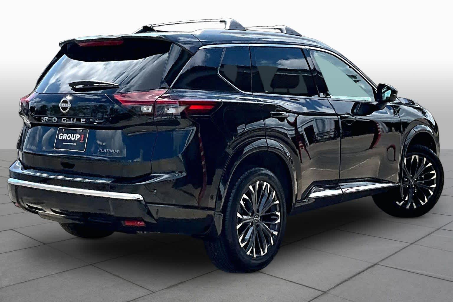 2025 Nissan Rogue photo 13 of 35