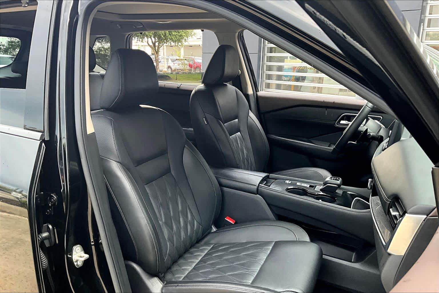 2023 Nissan Rogue Platinum - 7