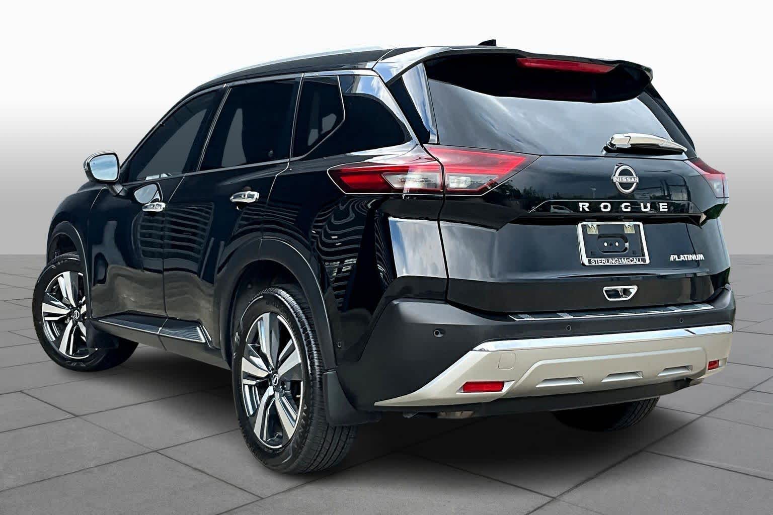 2023 Nissan Rogue Platinum - 9