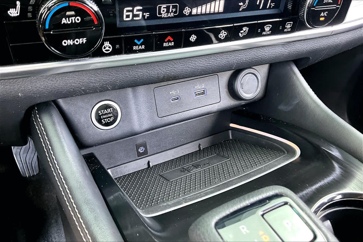 2023 Nissan Rogue Platinum Boulder Gray Pearl at Sterling McCall Nissan