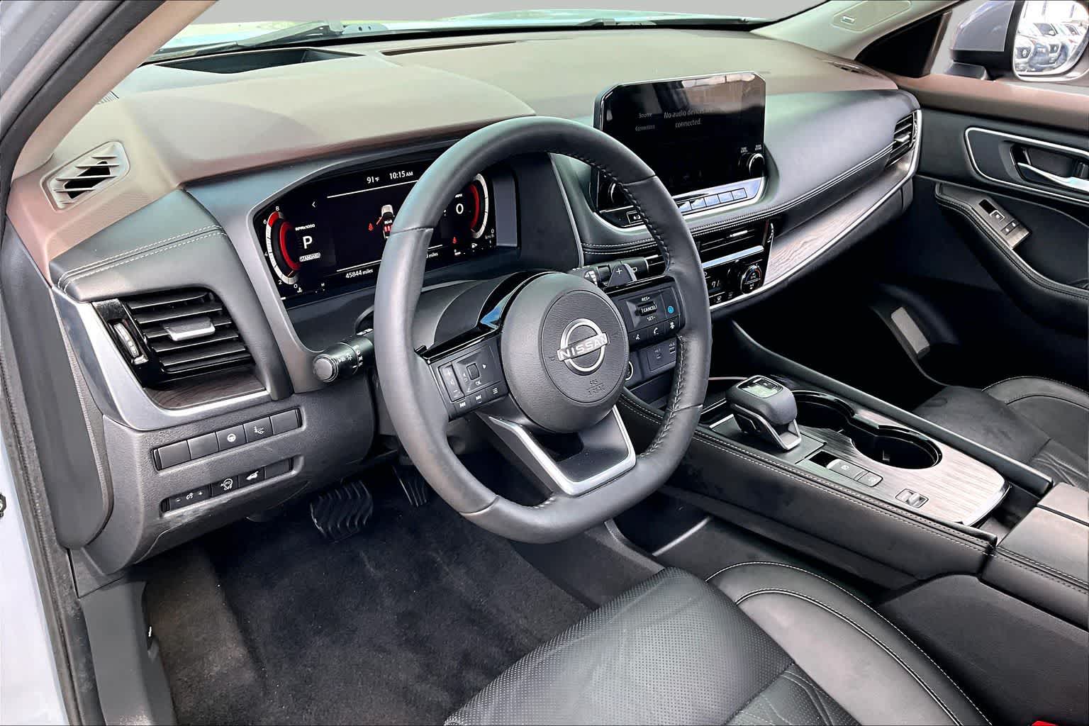 2023 Nissan Rogue Platinum Boulder Gray Pearl at Sterling McCall Nissan