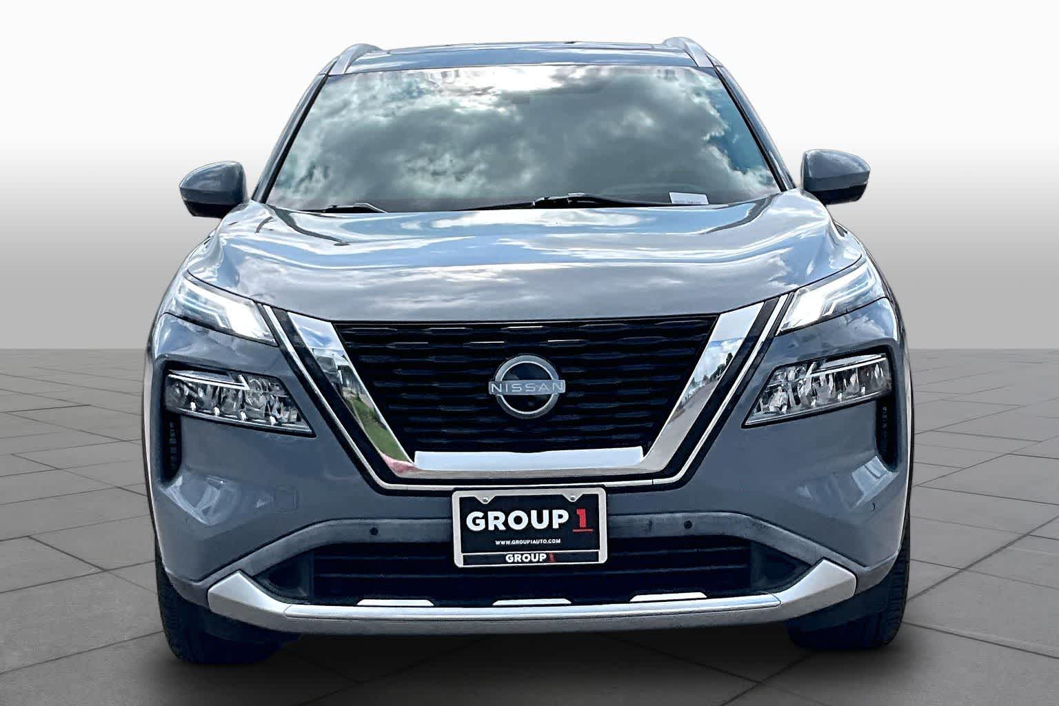 2023 Nissan Rogue Platinum Boulder Gray Pearl at Sterling McCall Nissan