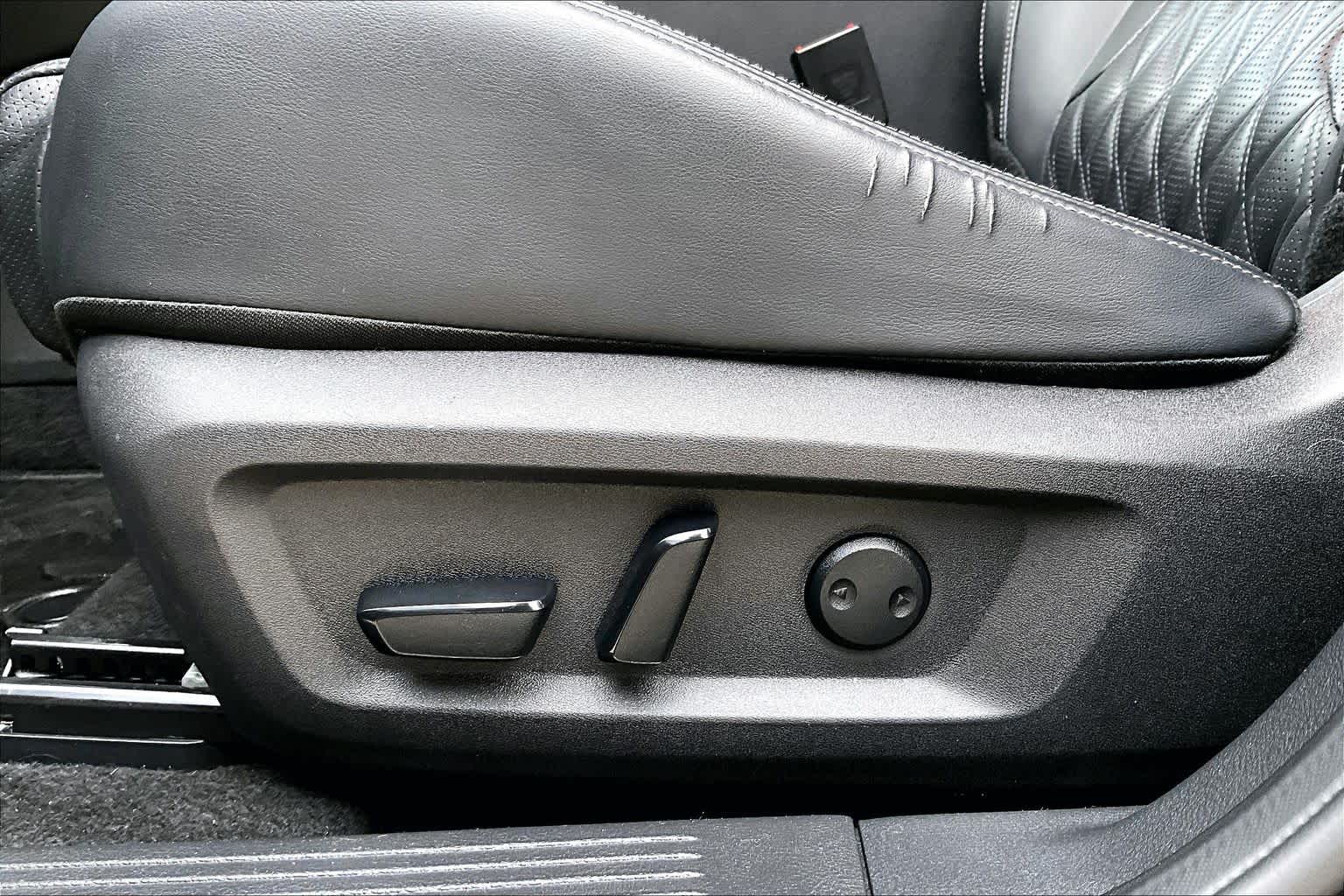 2022 Nissan Rogue Platinum Super Black at Tomball Ford