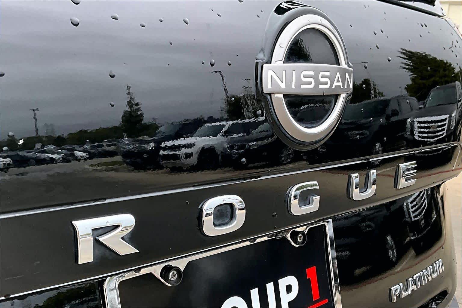 2022 Nissan Rogue Platinum Super Black at Tomball Ford