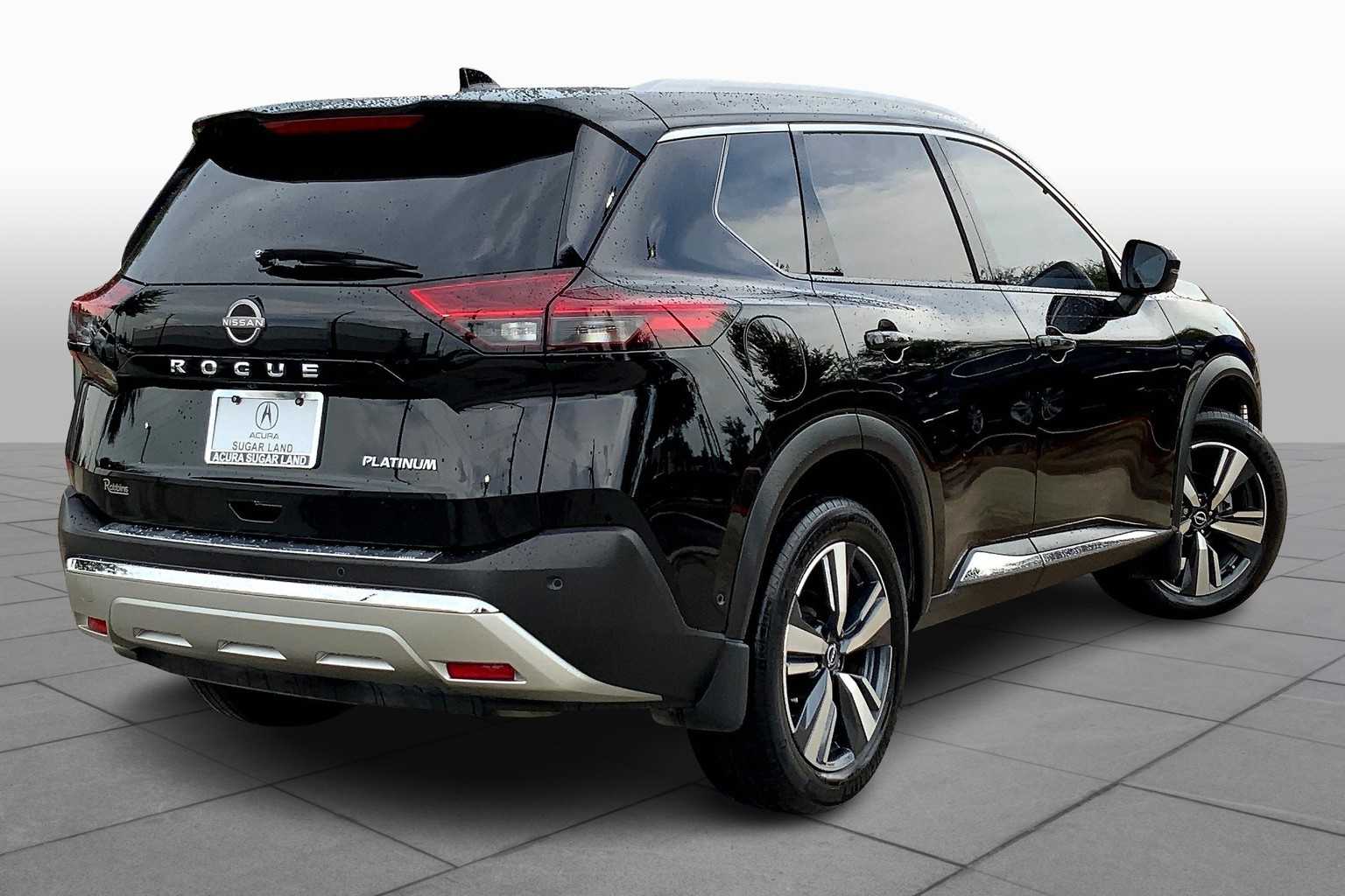 2022 Nissan Rogue Platinum Super Black at Tomball Ford