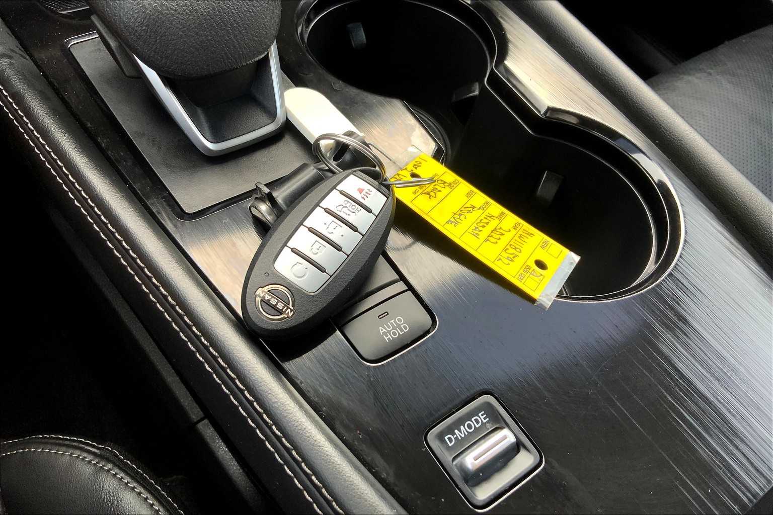 2022 Nissan Rogue Platinum Super Black at Tomball Ford