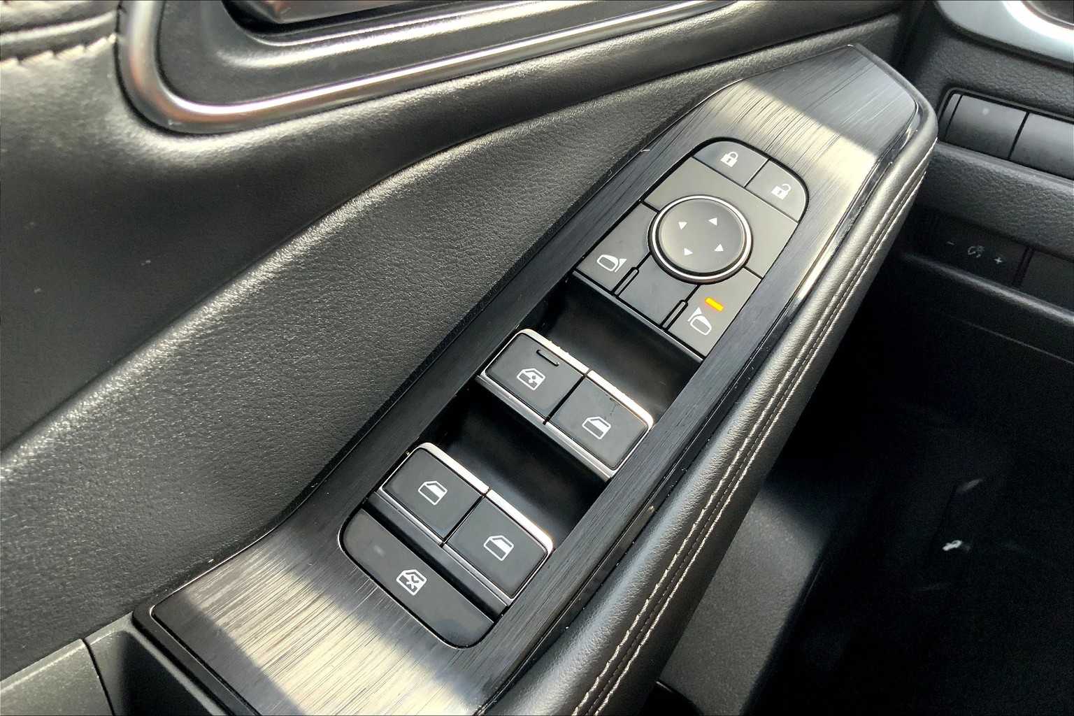 2022 Nissan Rogue Platinum Super Black at Tomball Ford