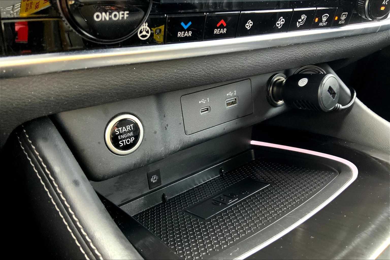 2022 Nissan Rogue Platinum Super Black at Tomball Ford