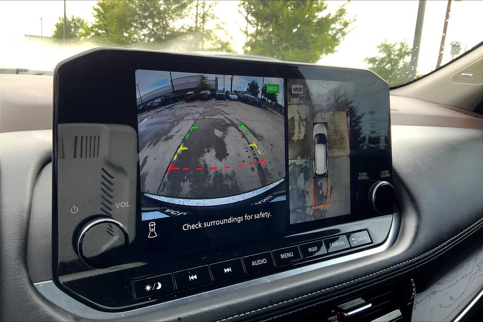 2022 Nissan Rogue Platinum Super Black at Tomball Ford