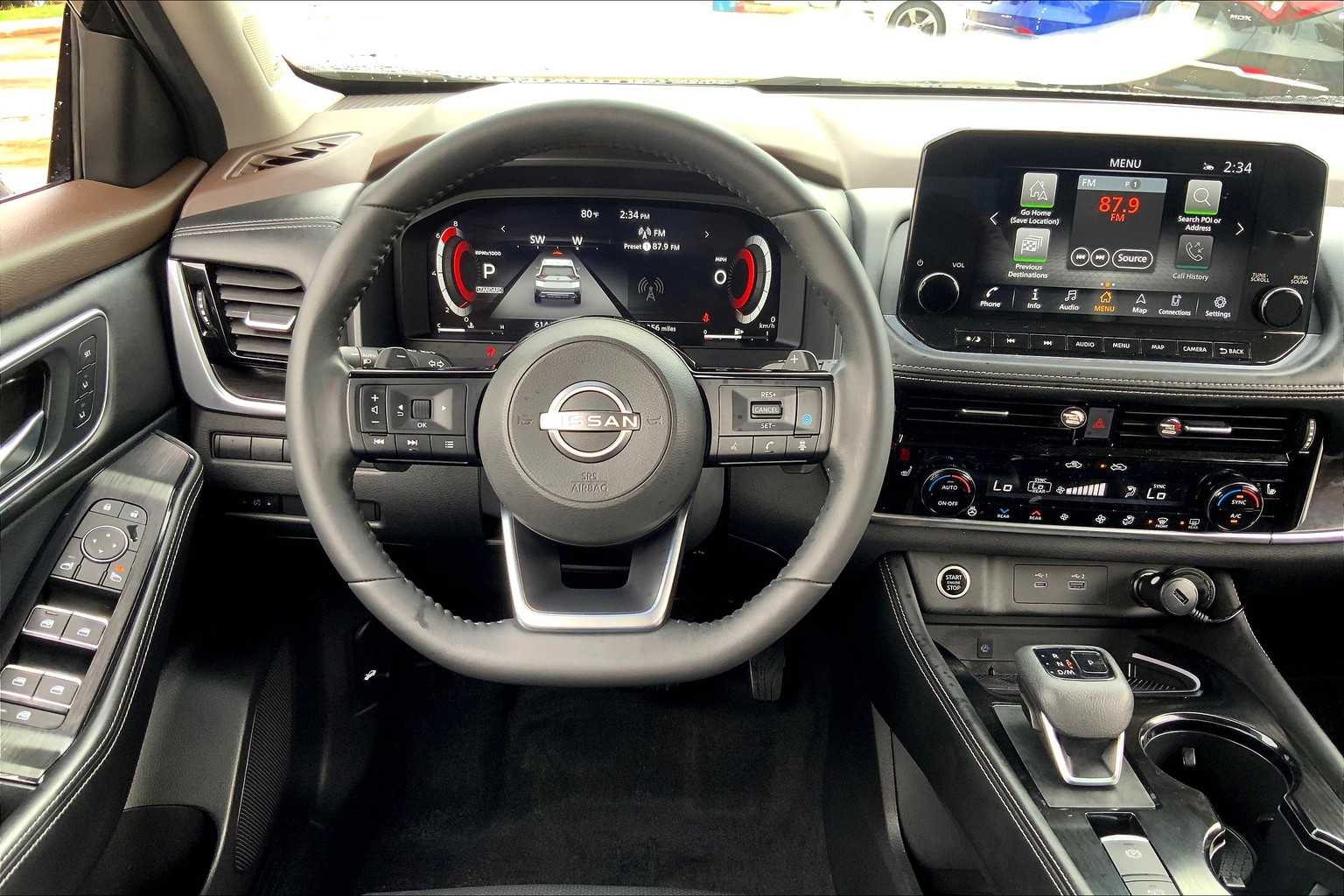 2022 Nissan Rogue Platinum Super Black at Tomball Ford