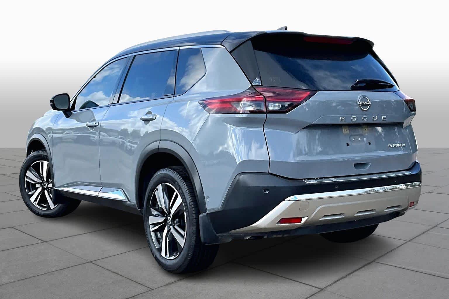 2022 Nissan Rogue Platinum - 9