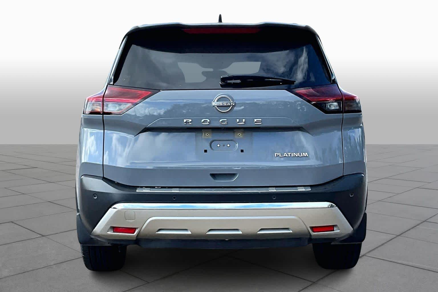 2022 Nissan Rogue Platinum - 3