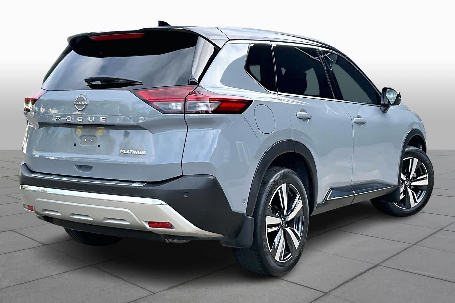 2023 Nissan Rogue Platinum Boulder Gray Pearl/Super Black at Honda of Clear Lake