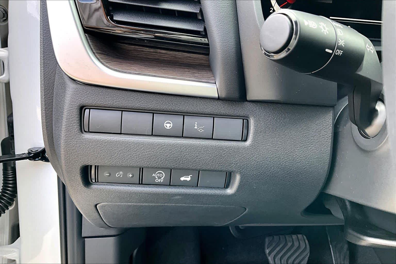 2026 Nissan Rogue Platinum Everest White Pearl Tricoat at AutoNation Chrysler Jeep Dodge Ram Spring