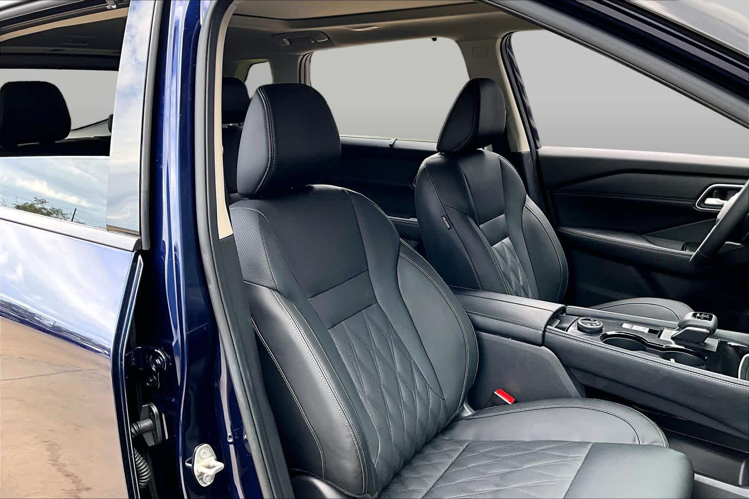 2026 Nissan Rogue Platinum Deep Ocean Blue Pearl at Lexus Southwest Houston