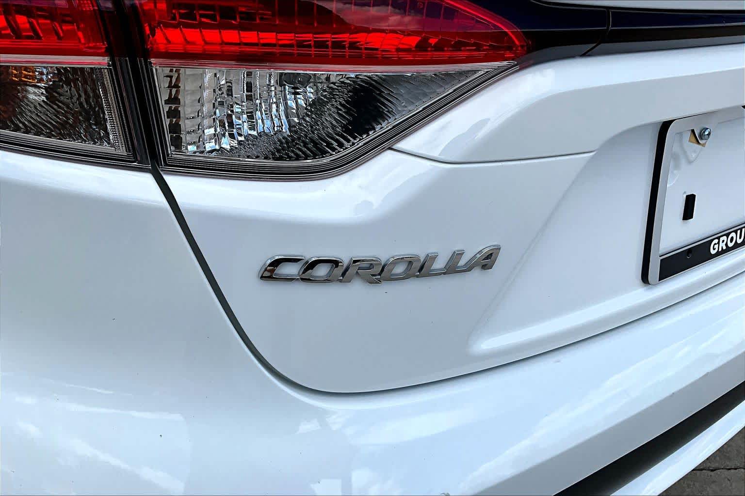 2021 Toyota Corolla LE Super White at HGreg Houston