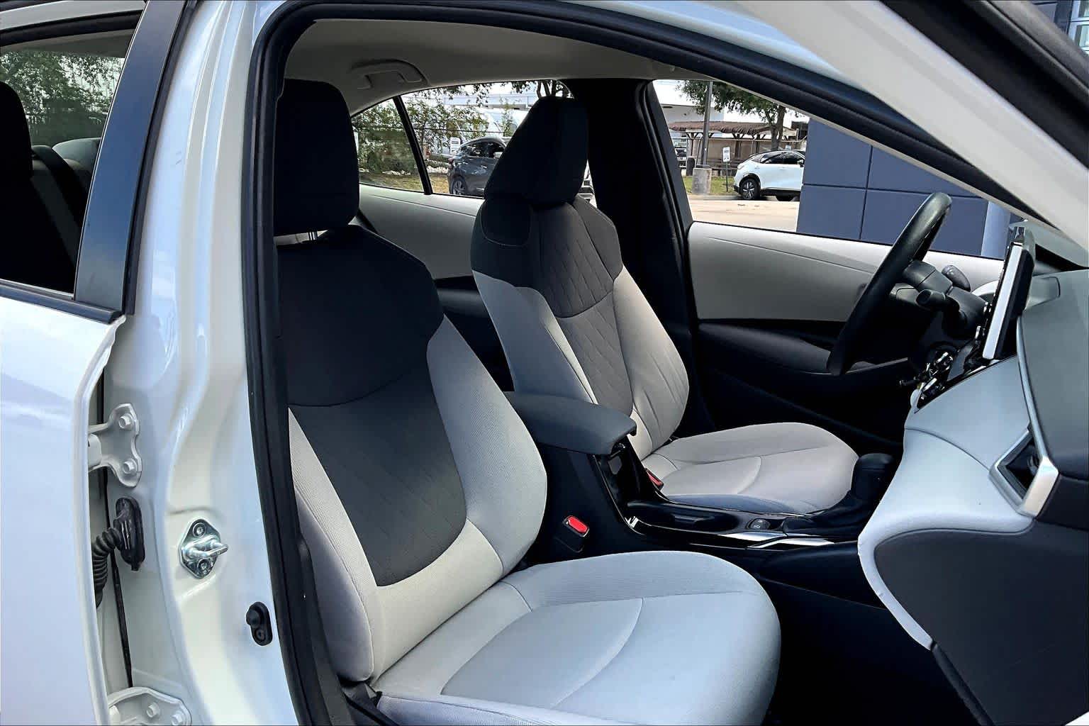 2021 Toyota Corolla LE Super White at HGreg Houston