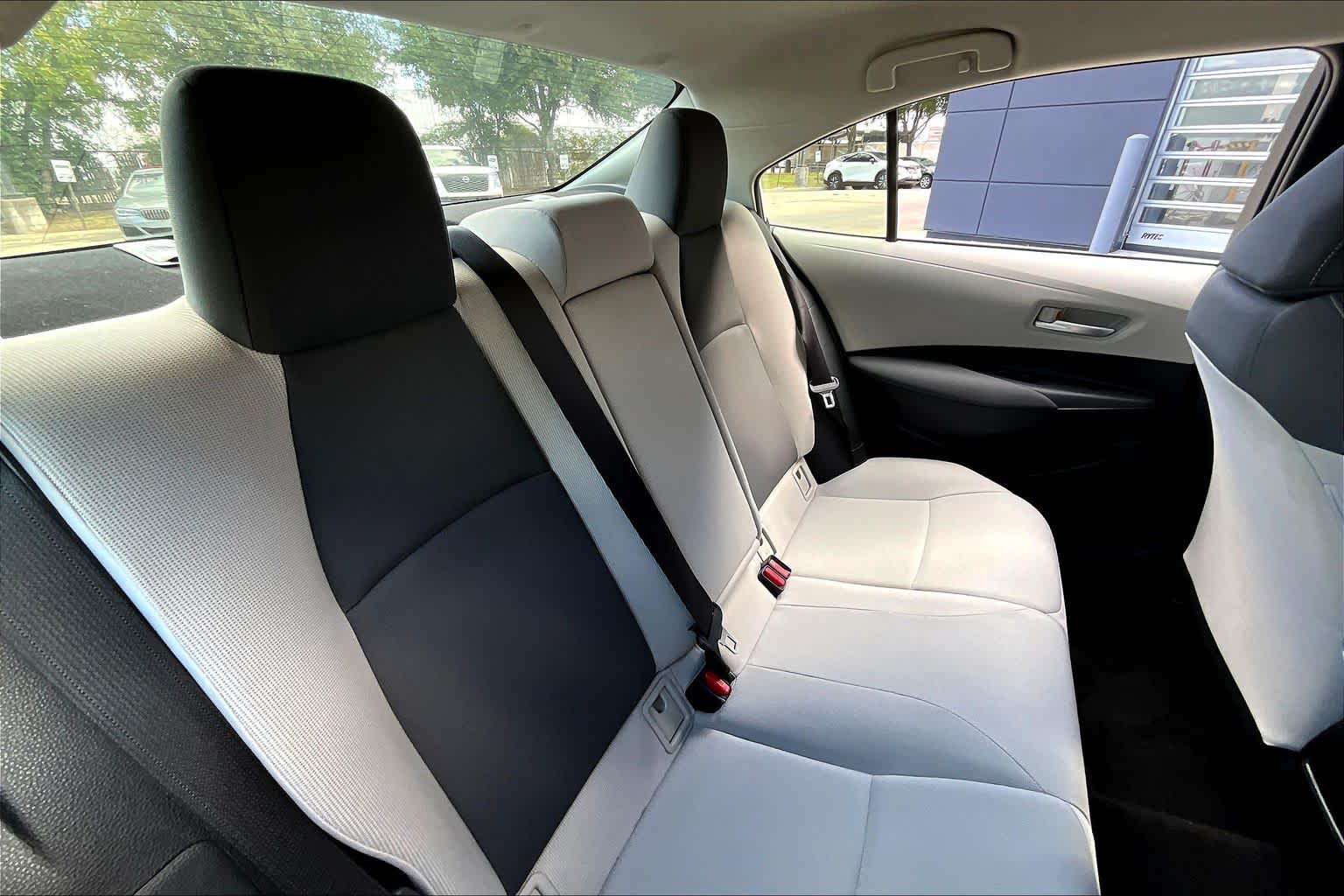 2021 Toyota Corolla LE Super White at HGreg Houston